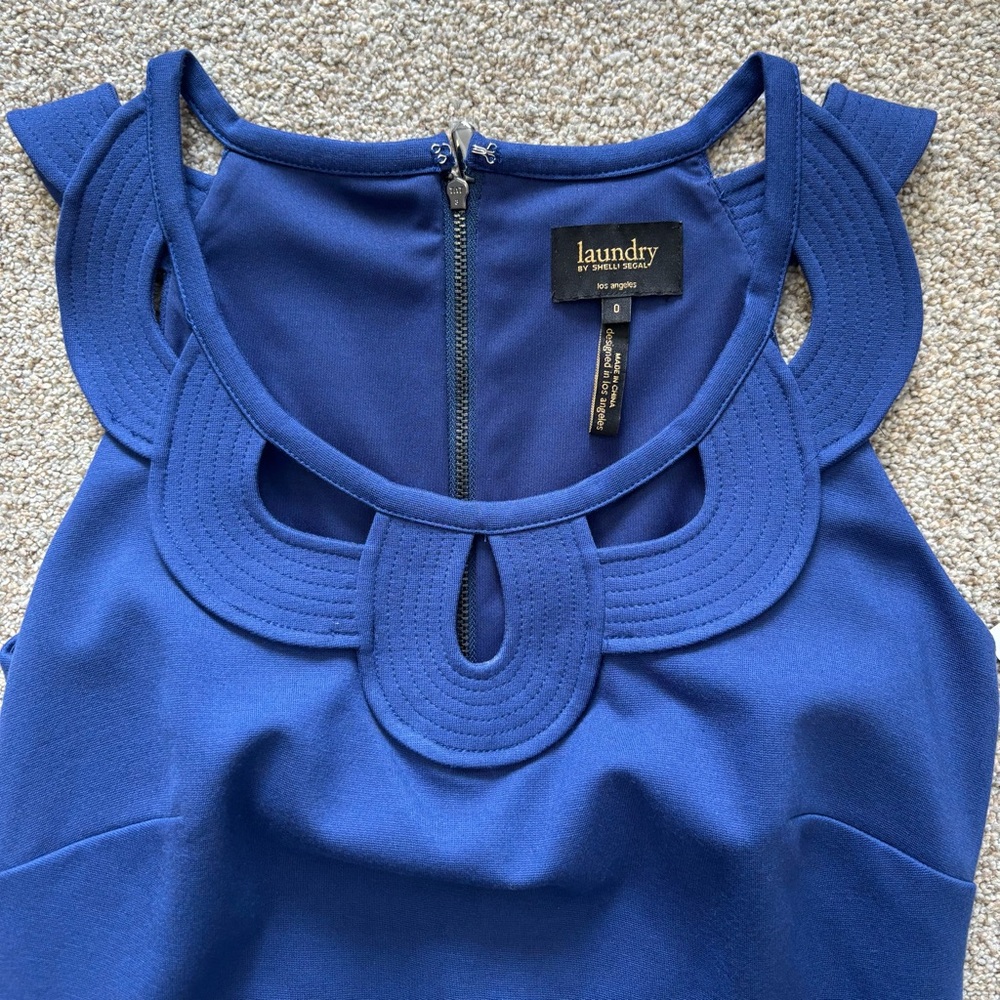 Laundry by Shelli Segal cut out navy dress NWT $225